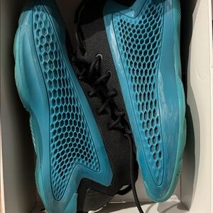 Men's Black and Blue Athletic Shoes